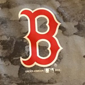 Under Armour 1/4 zip : Red Sox